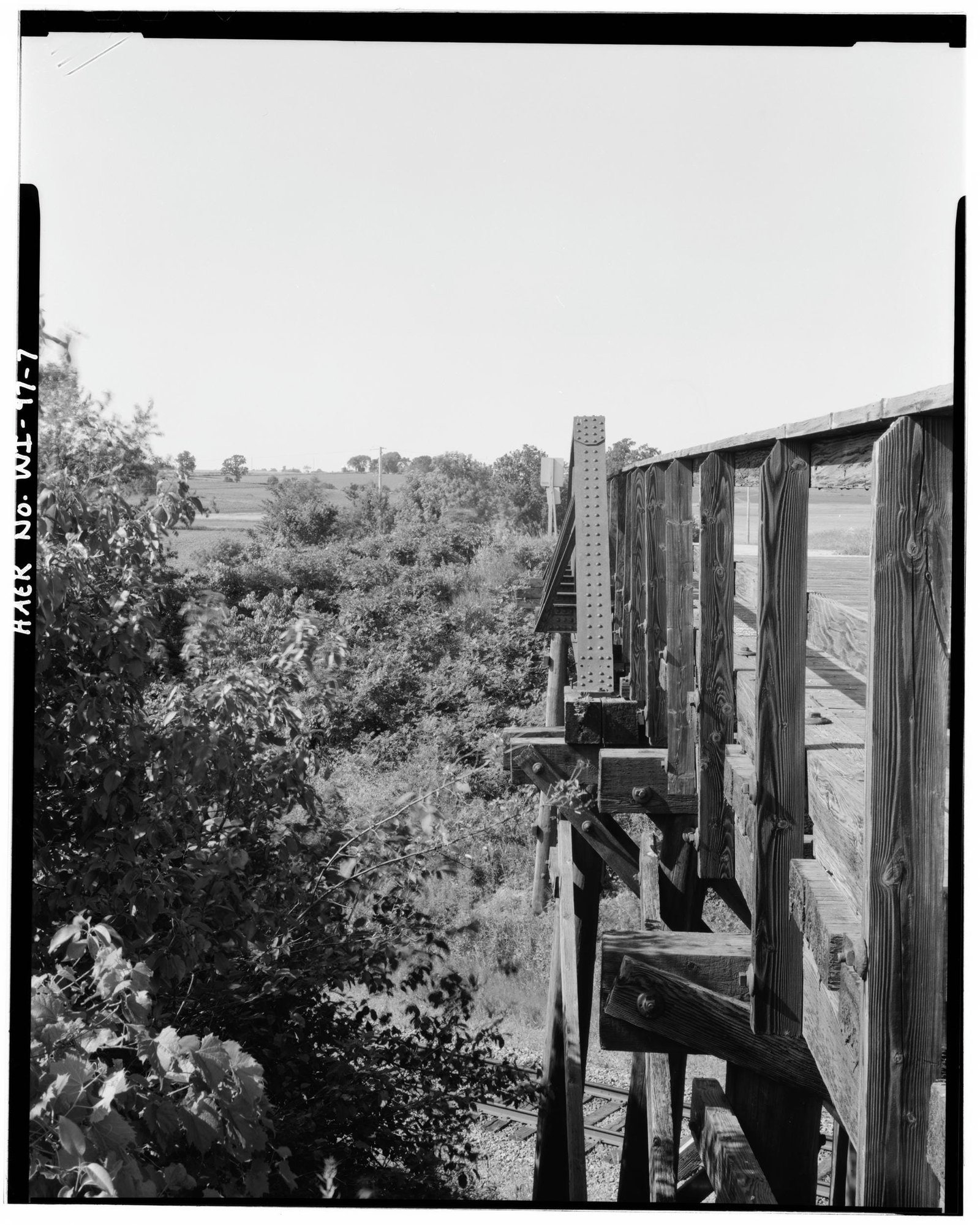 Looking north, Scofield Road Bridge